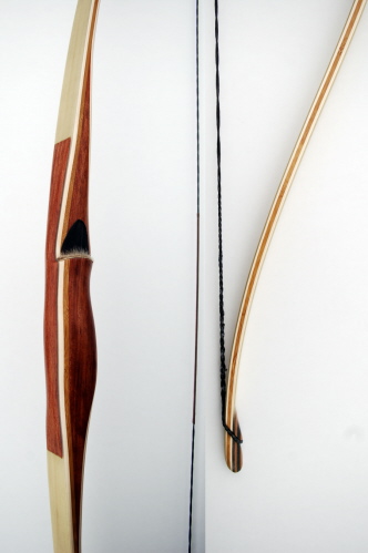 Griff: Bubinga, Tips: Micarta,  L&auml;nge: 66 Zoll, Zuggewicht:  60Lbs